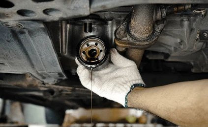 Can You Change an Oil Filter Without Draining the Oil? Expert Tips